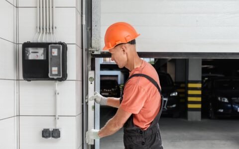 divi-garage-door-repair-image-7-480x300